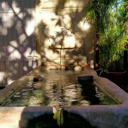Chambres D'Hotes L'Atrium オランジュ エクステリア 写真